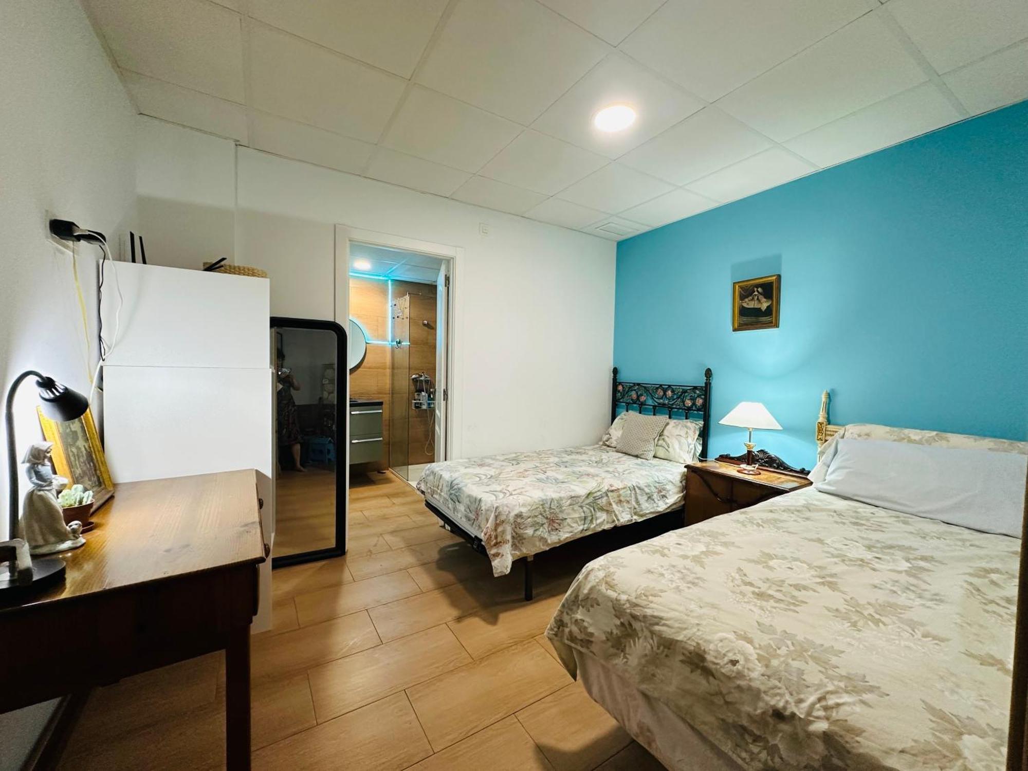 Mirador 5 Del Mercado Central - Habitacion Con Bano Privado En El Centro De La Ciudad Vella Valencia Exterior foto